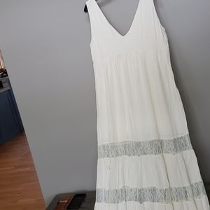 NWOT cream maxi dress with lace, sz L